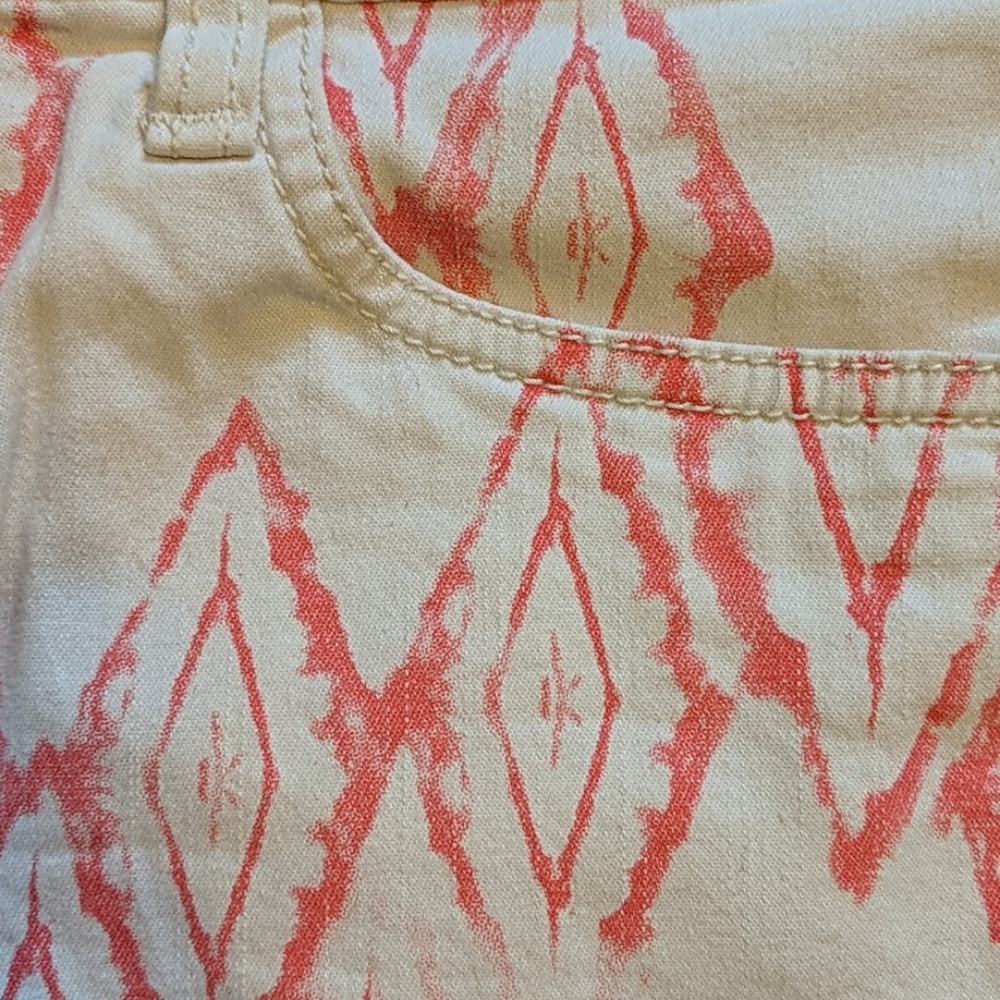 Size 3 Shorts - Picture 4 of 4